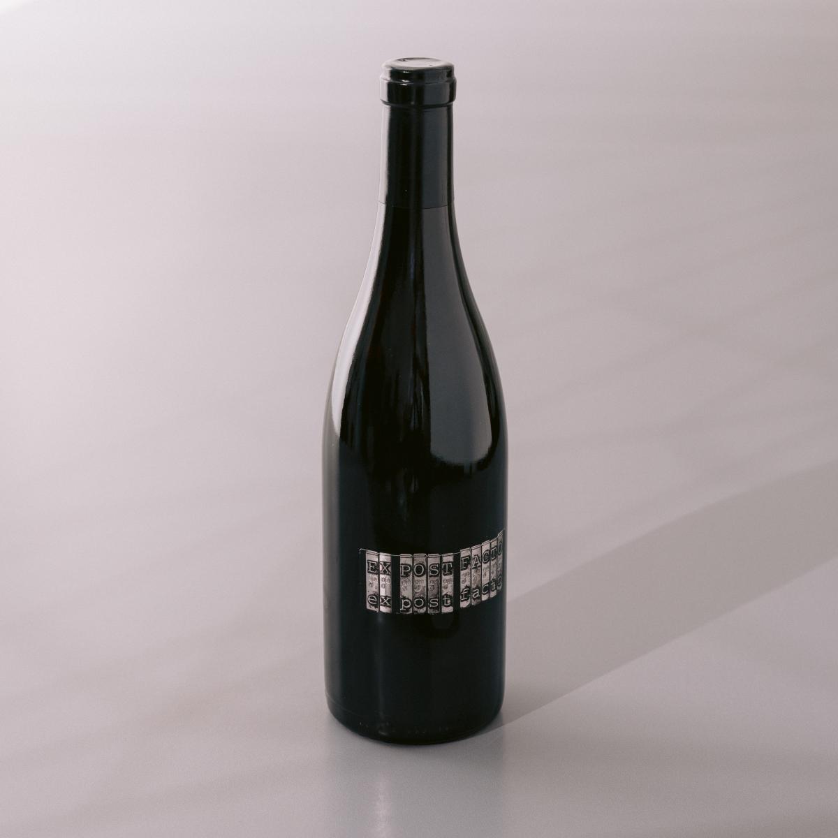 Syrah red wine bottle