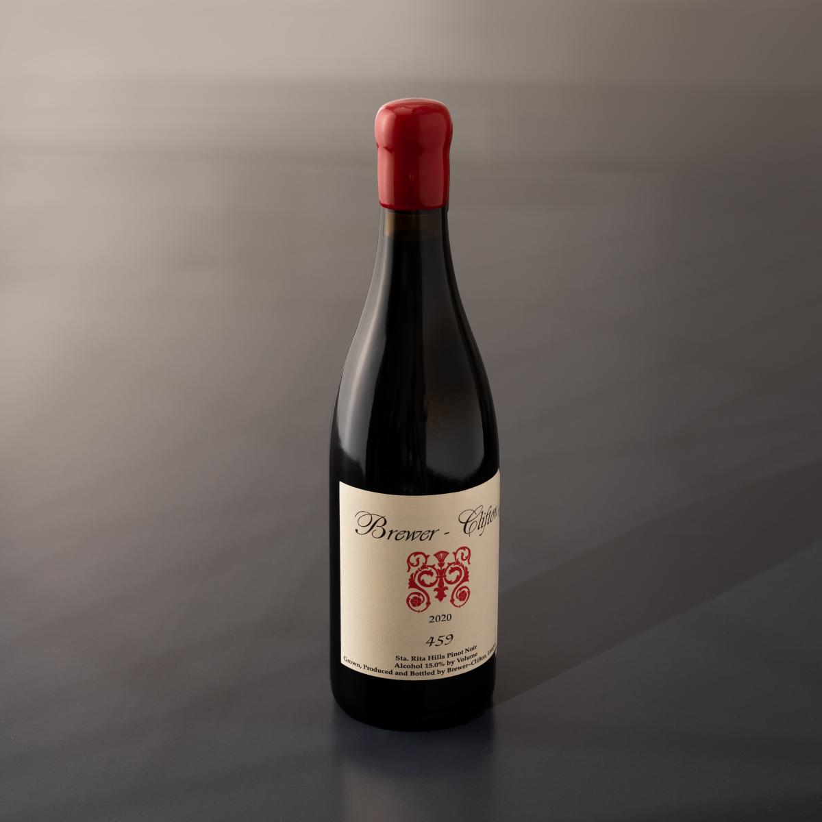 459 Pinot Noir side bottle shot 