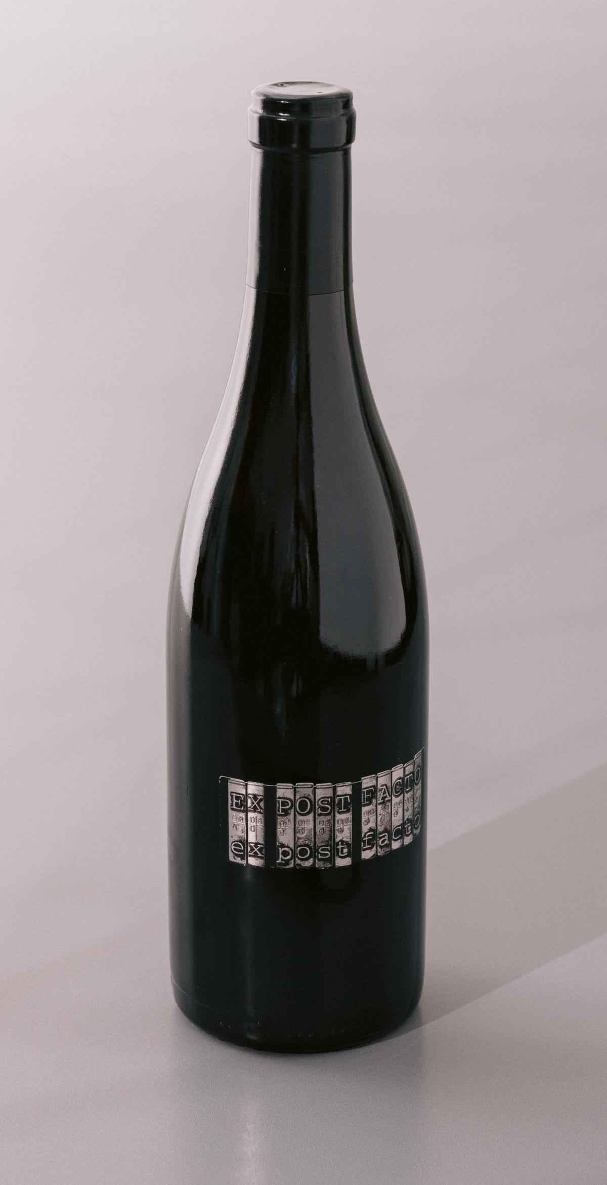 Syrah red wine bottle