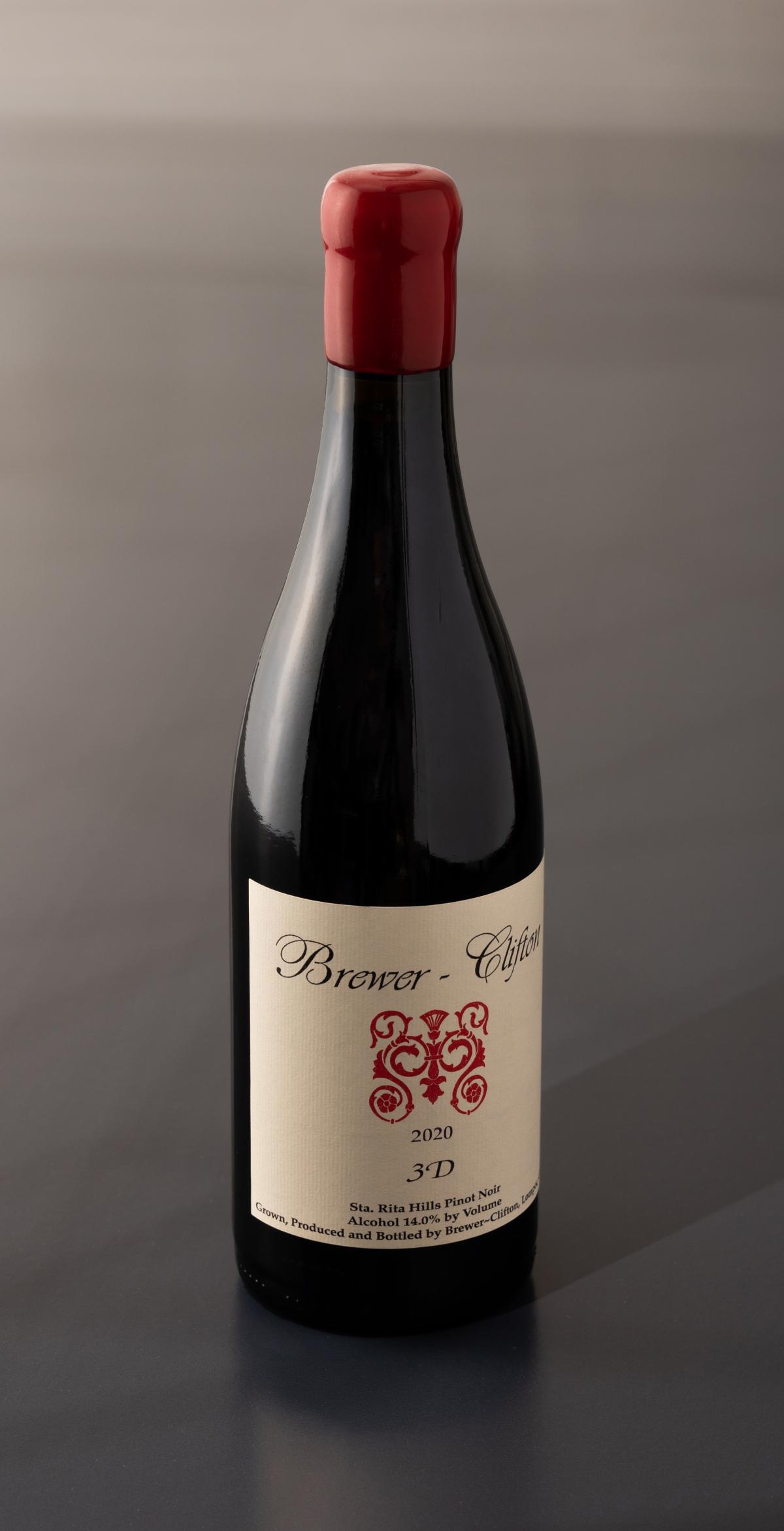 3D Pinot Noir side bottle shot 