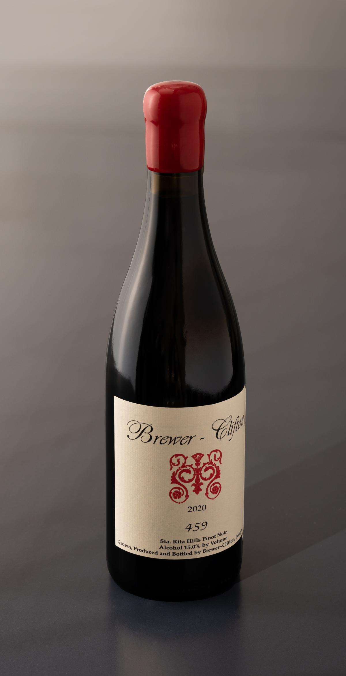 459 Pinot Noir side bottle shot 